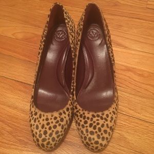 Johnston & Murphy Cheetah Wedge